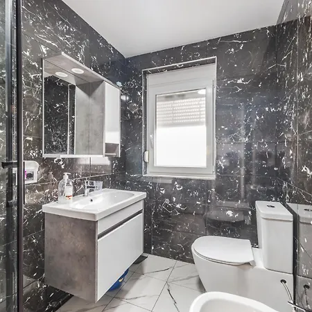 Apartment Urban Retreat By Ps